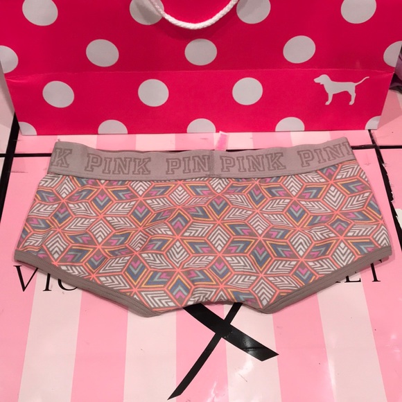 4/$38 💖PINK Victoria’s Secret Logo Boyshort - Picture 3 of 4